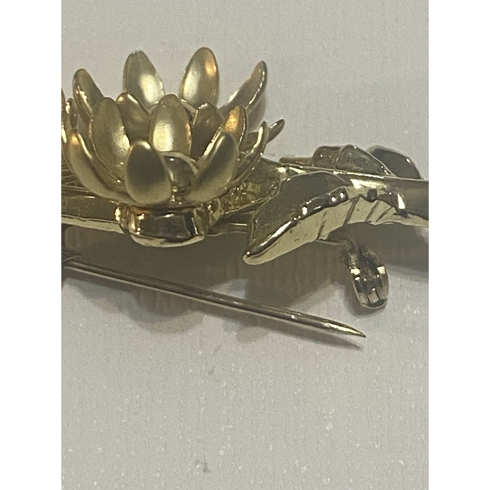 Gold Tone Flower Pendant VTG - Picture 4 of 4